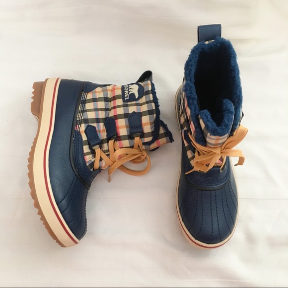 Sorel Shoes - Sorel Tivoli Plaid Lace Up Boots